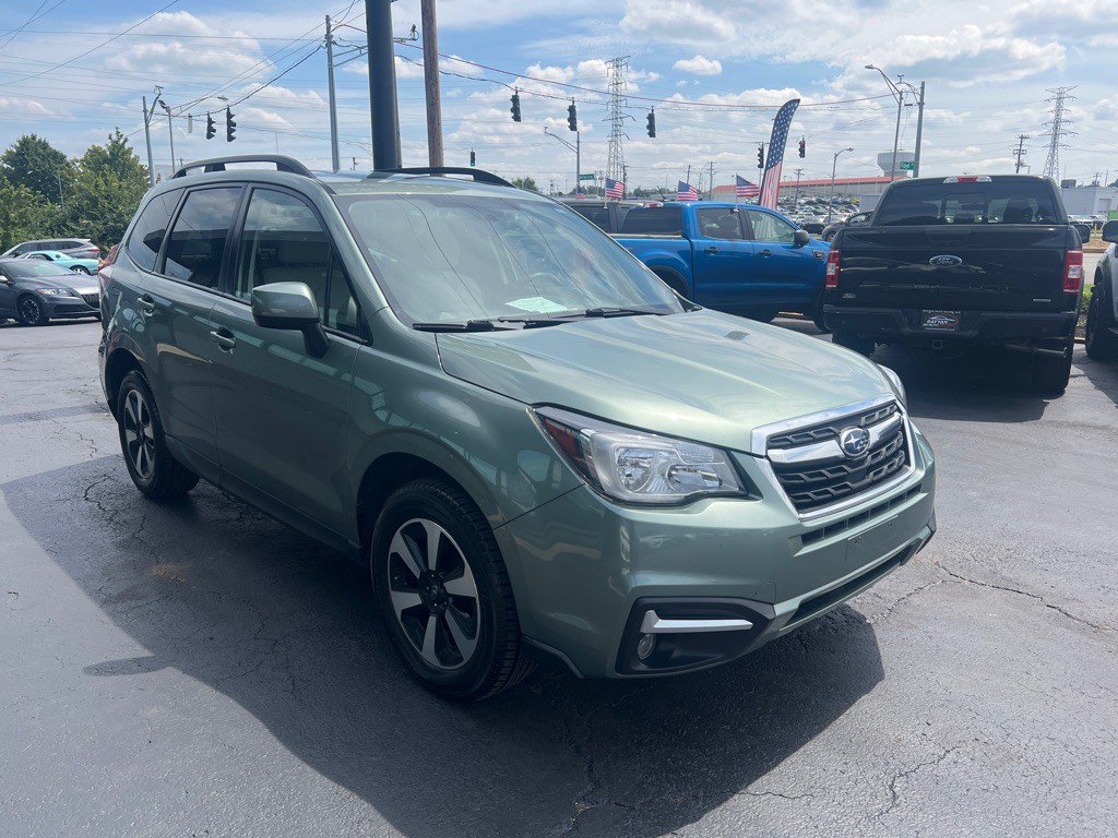 2018 Subaru Forester Image 2