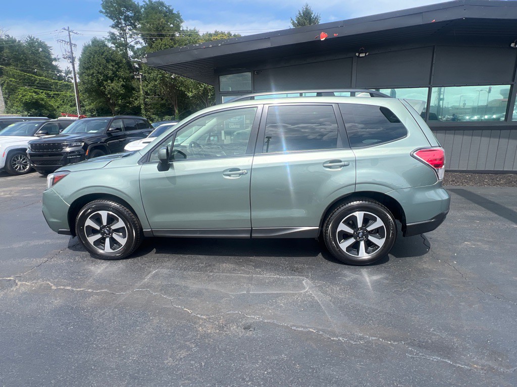 2018 Subaru Forester Image 9