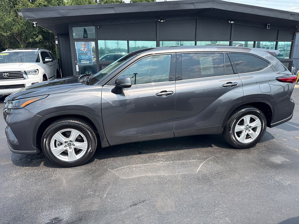 2022 Toyota Highlander Image 3
