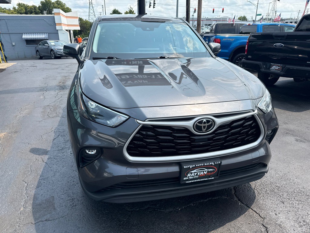 2022 Toyota Highlander Image 9