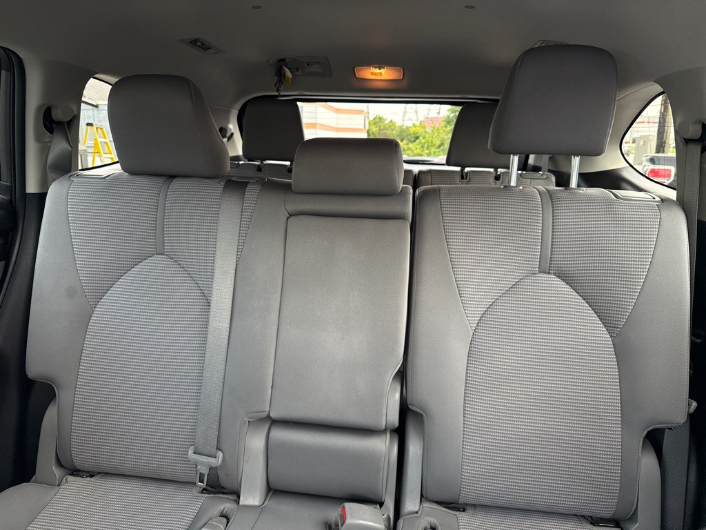 2022 Toyota Highlander Image 18