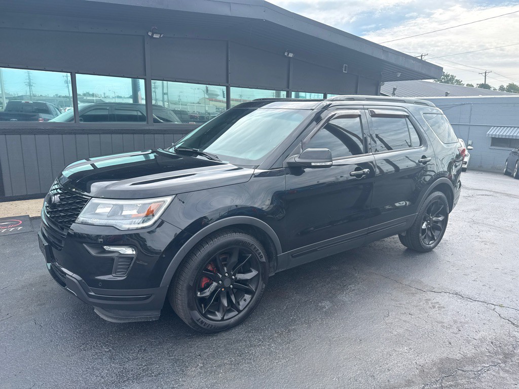 2018 Ford Explorer Image 1