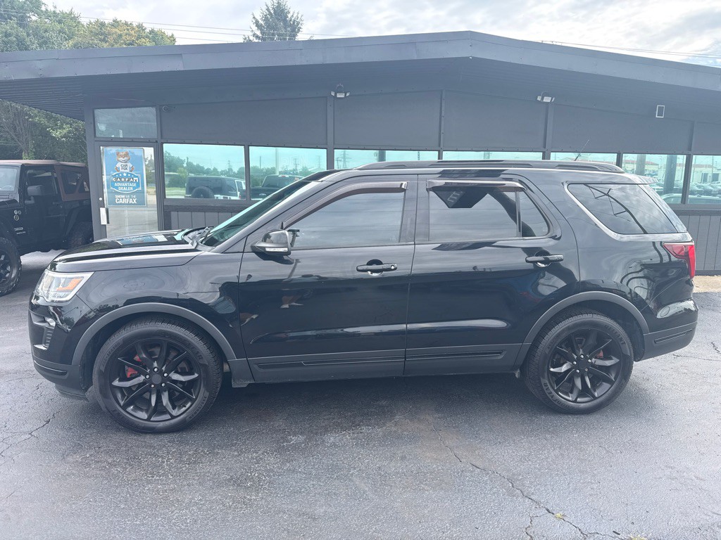 2018 Ford Explorer Image 2
