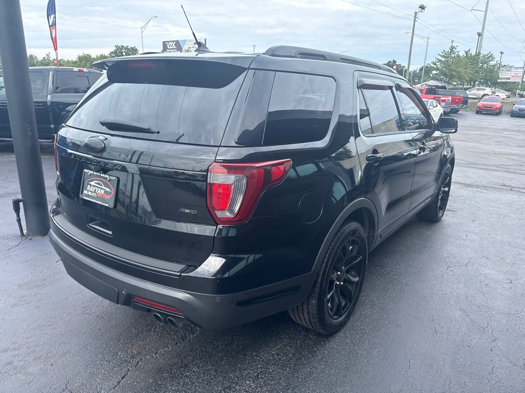 2018 Ford Explorer Image 5