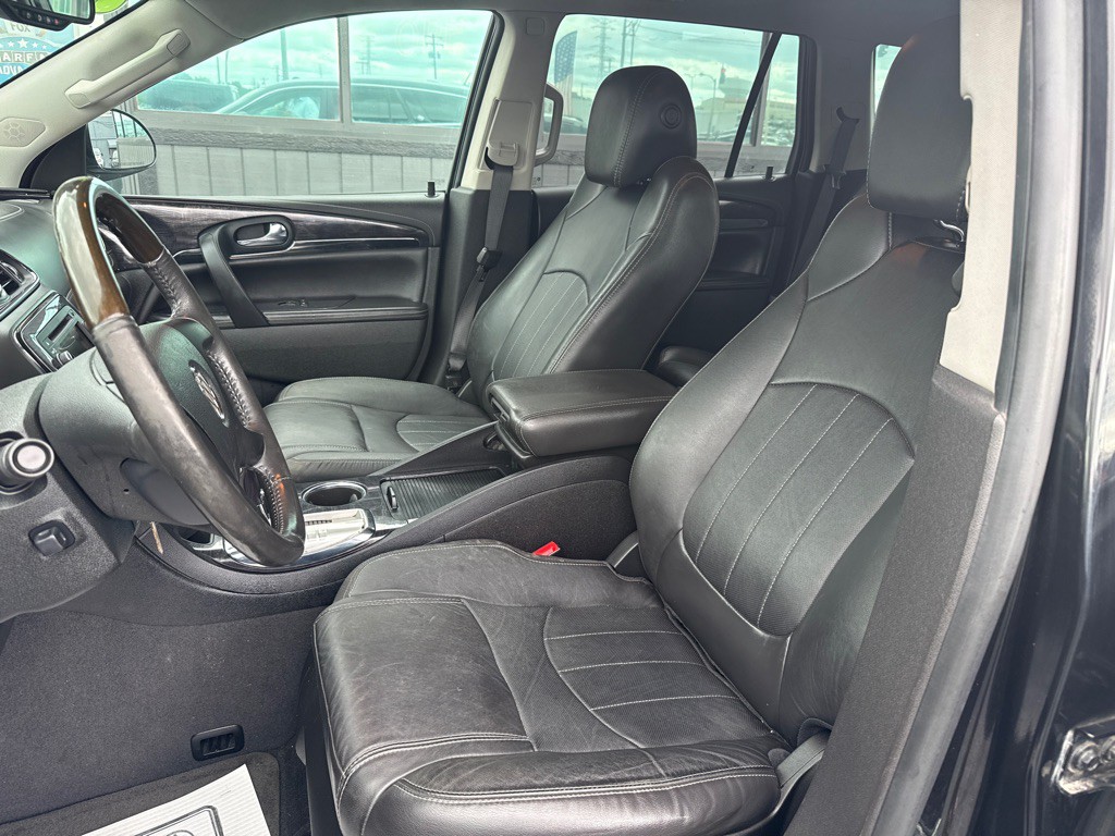 2017 Buick Enclave Image 9