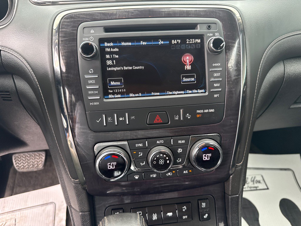 2017 Buick Enclave Image 16