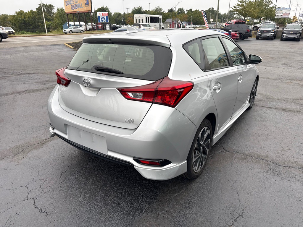 2016 Toyota Corolla Image 6