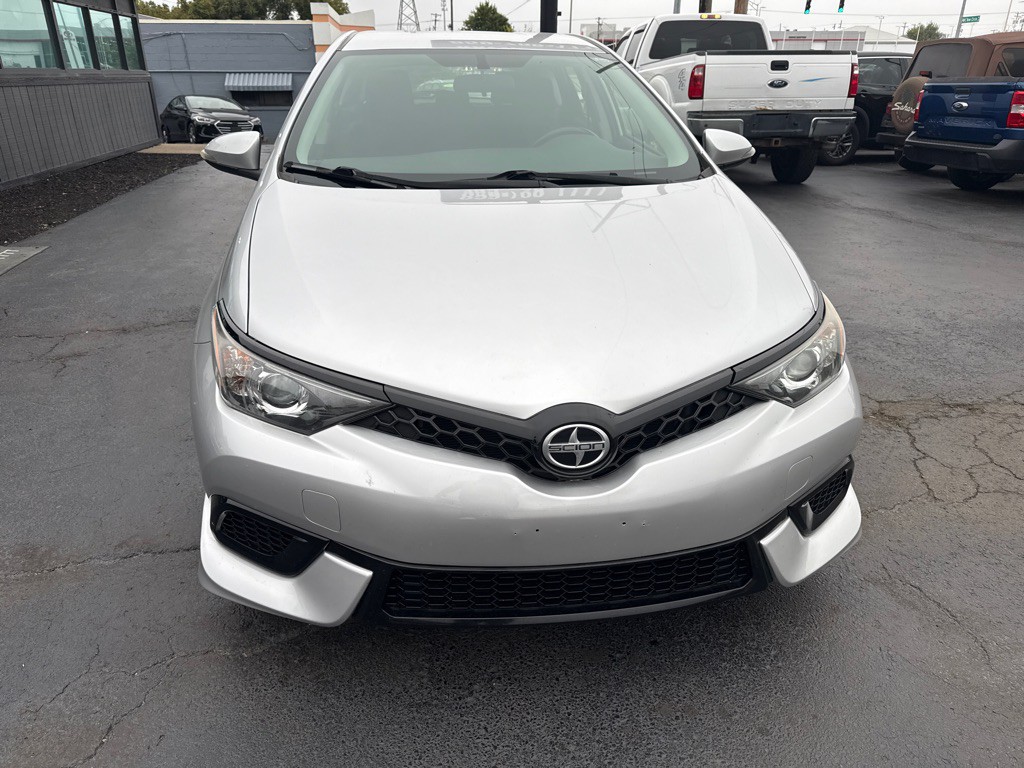 2016 Toyota Corolla Image 9