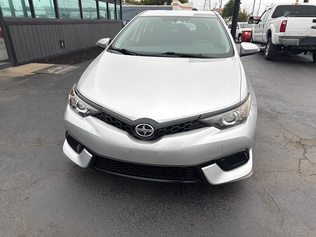 2016 Toyota Corolla Image 10