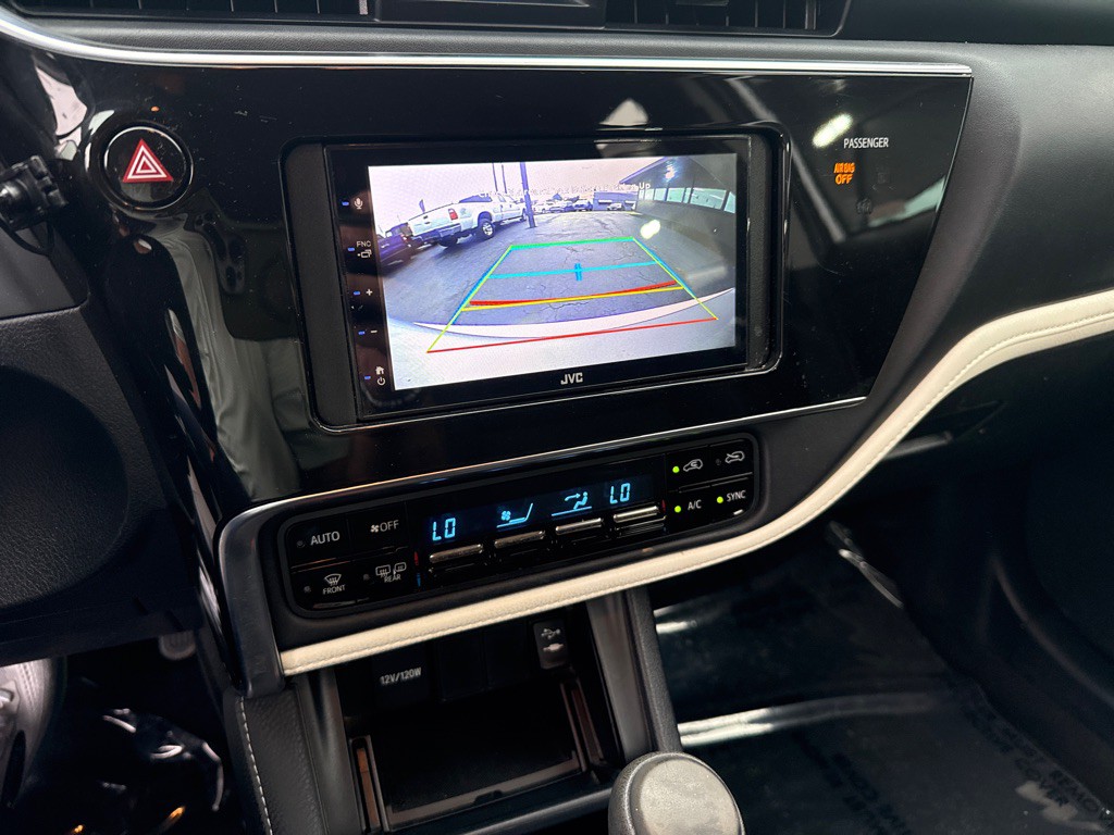 2016 Toyota Corolla Image 22