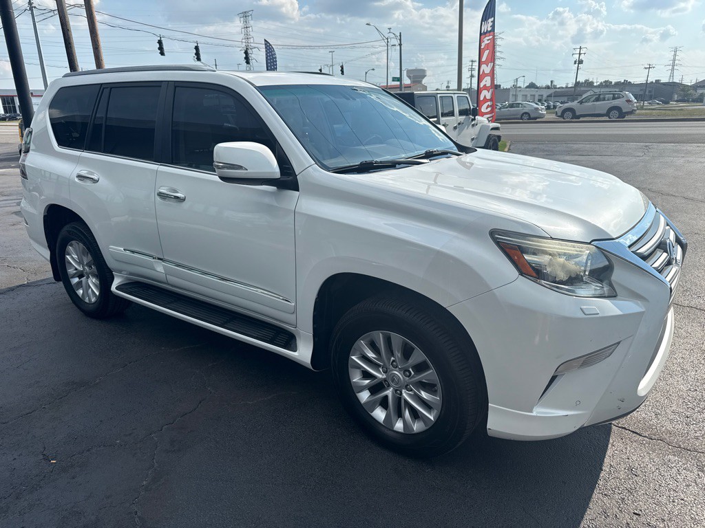 2016 Lexus GX Image 8