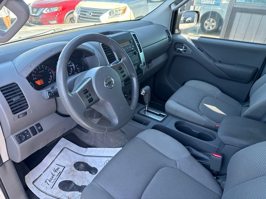 2012 Nissan Frontier Image 15