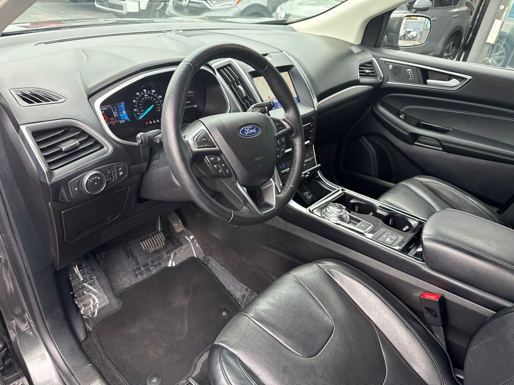 2019 Ford Edge Image 14