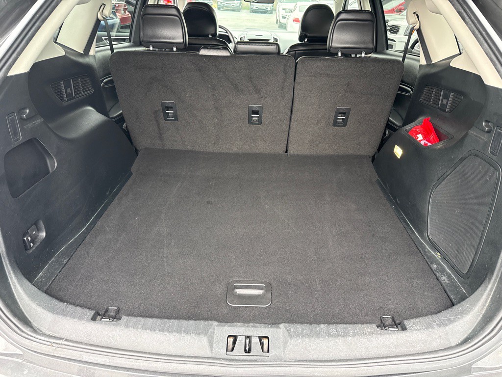 2019 Ford Edge Image 18