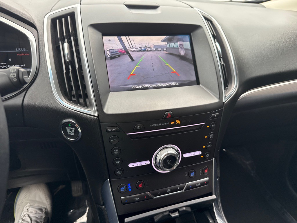 2019 Ford Edge Image 24