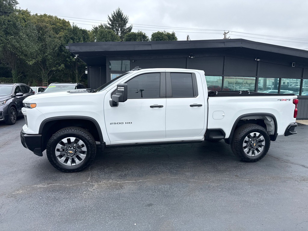 2024 Chevrolet Silverado 1500 Image 3