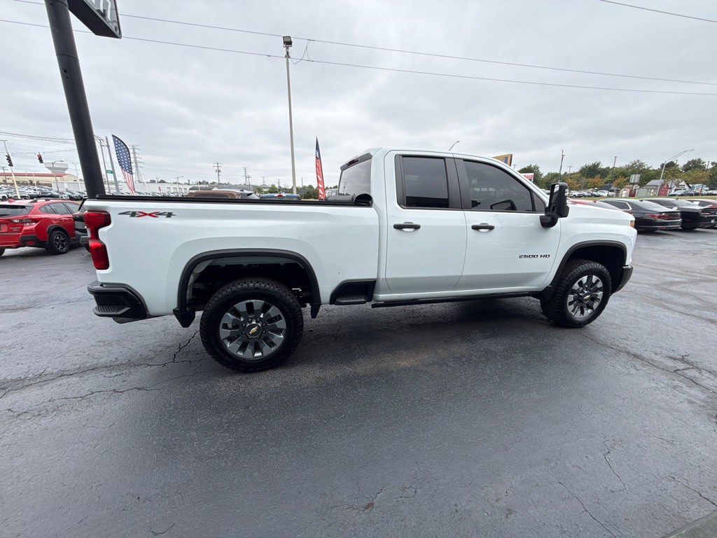 2024 Chevrolet Silverado 1500 Image 8