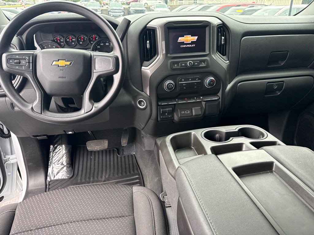 2024 Chevrolet Silverado 1500 Image 18