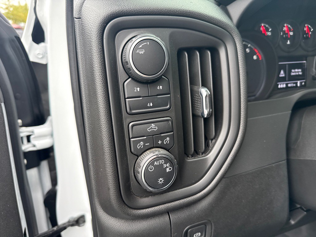 2024 Chevrolet Silverado 1500 Image 19