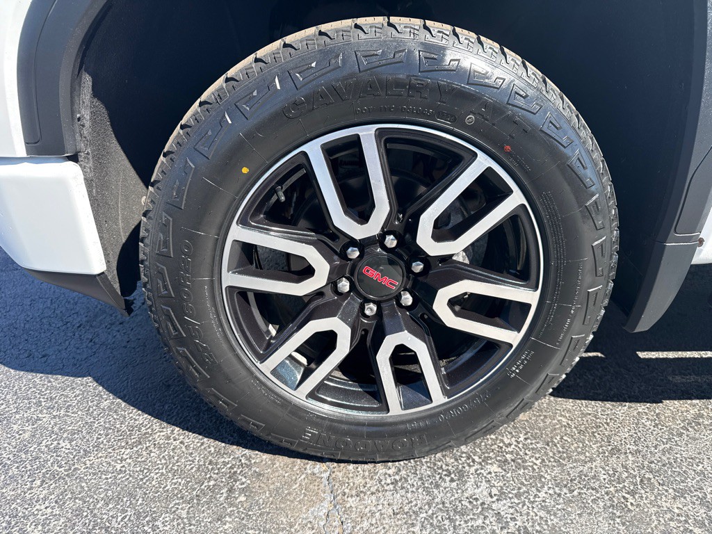 2020 GMC Sierra Image 12
