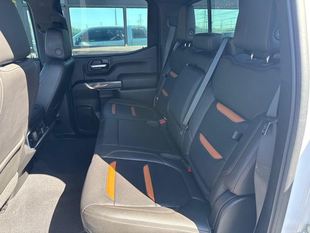 2020 GMC Sierra Image 17