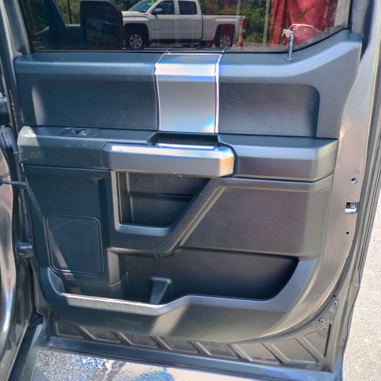 2017 Ford F-150 Image 18