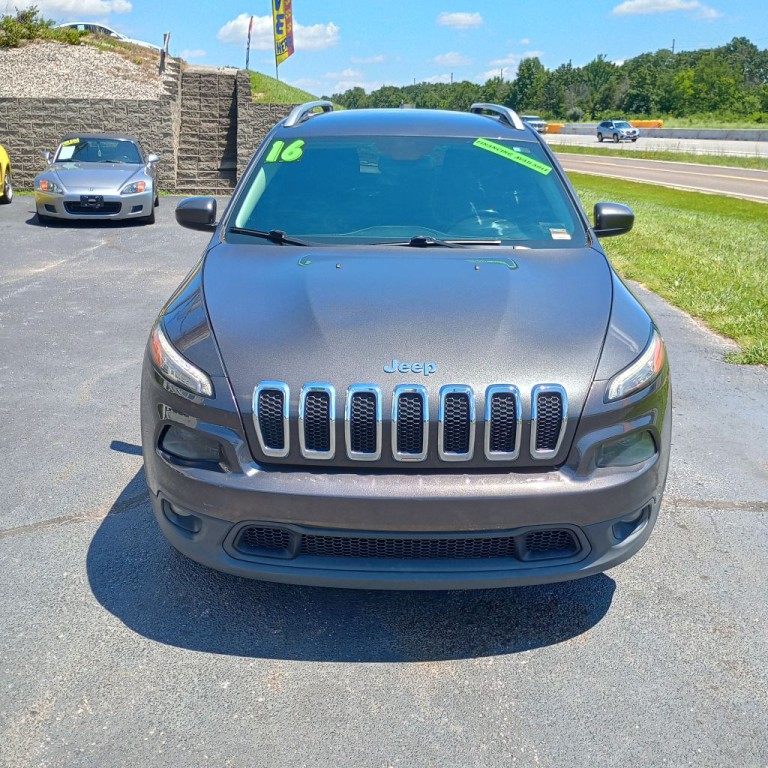 2016 Jeep Cherokee Image 8