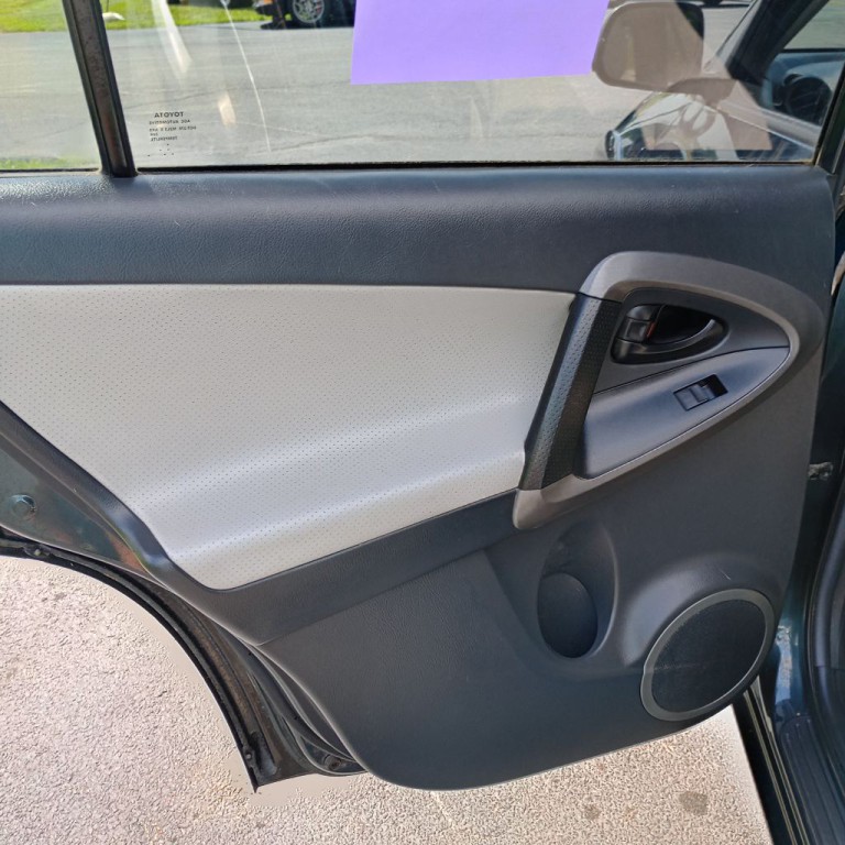 2012 Toyota Rav4 Image 17