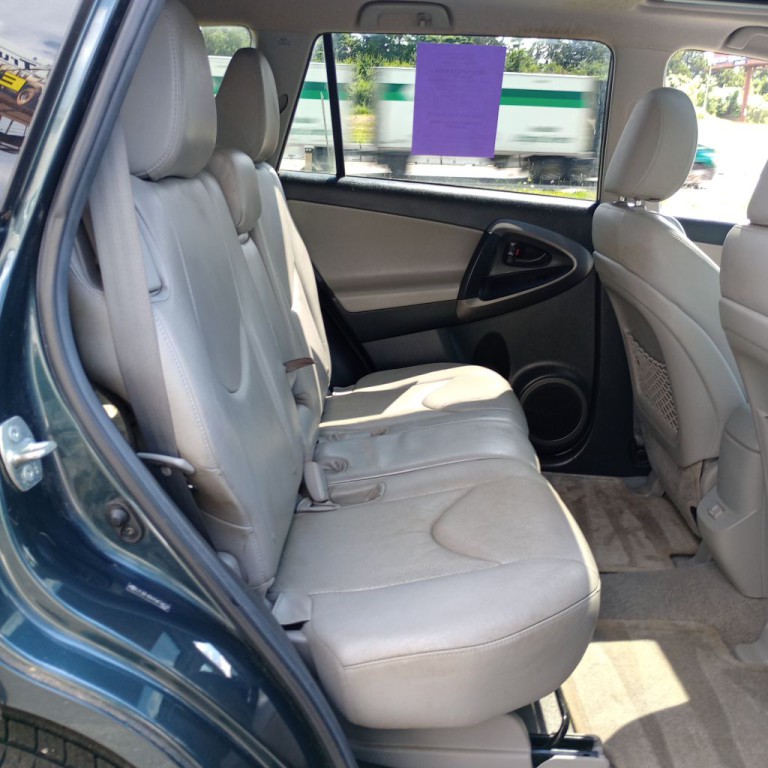 2012 Toyota Rav4 Image 21