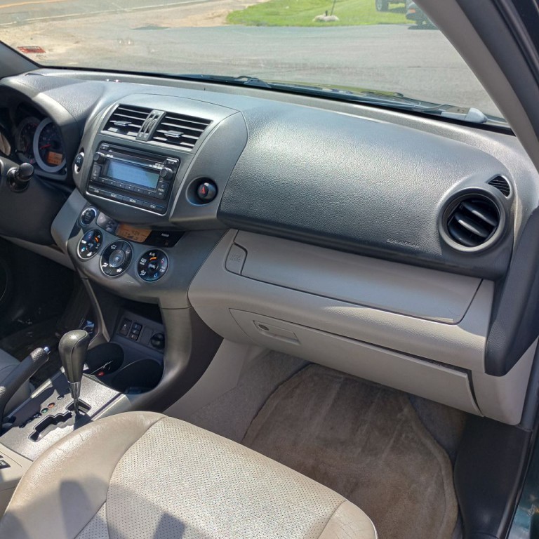 2012 Toyota Rav4 Image 22