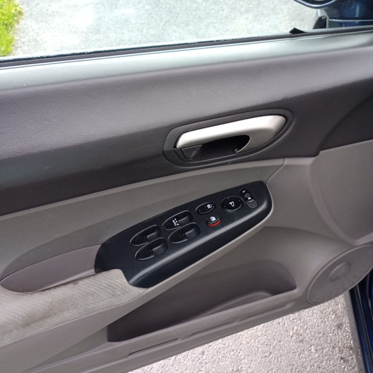 2010 Honda Civic Image 12