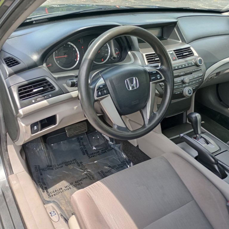 2012 Honda Accord Image 9