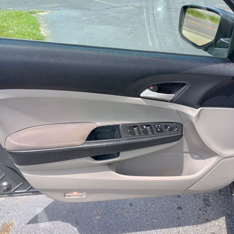 2012 Honda Accord Image 11