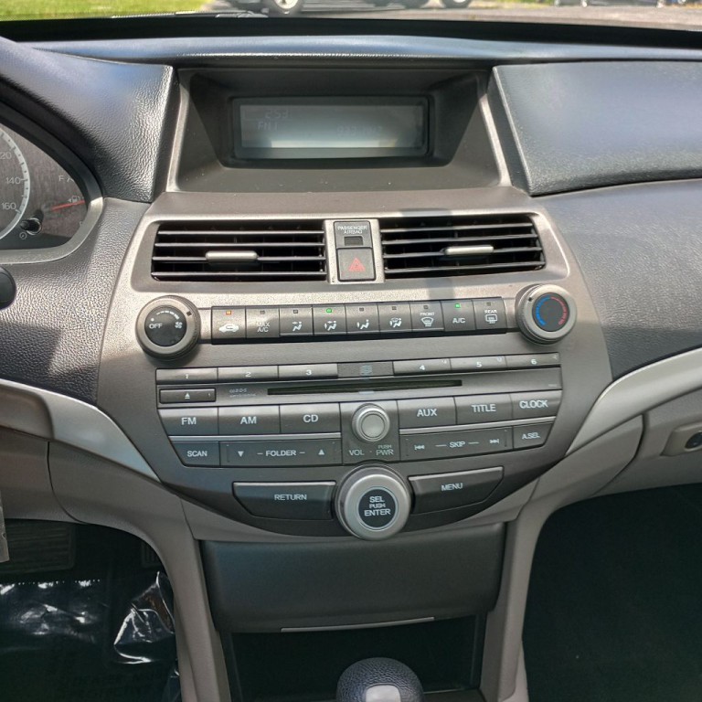2012 Honda Accord Image 13