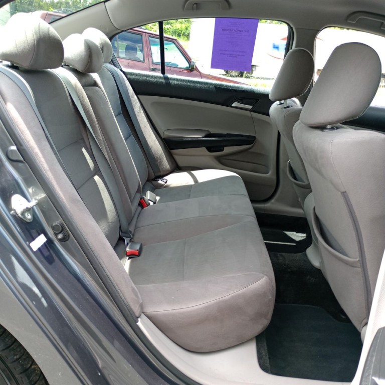 2012 Honda Accord Image 18
