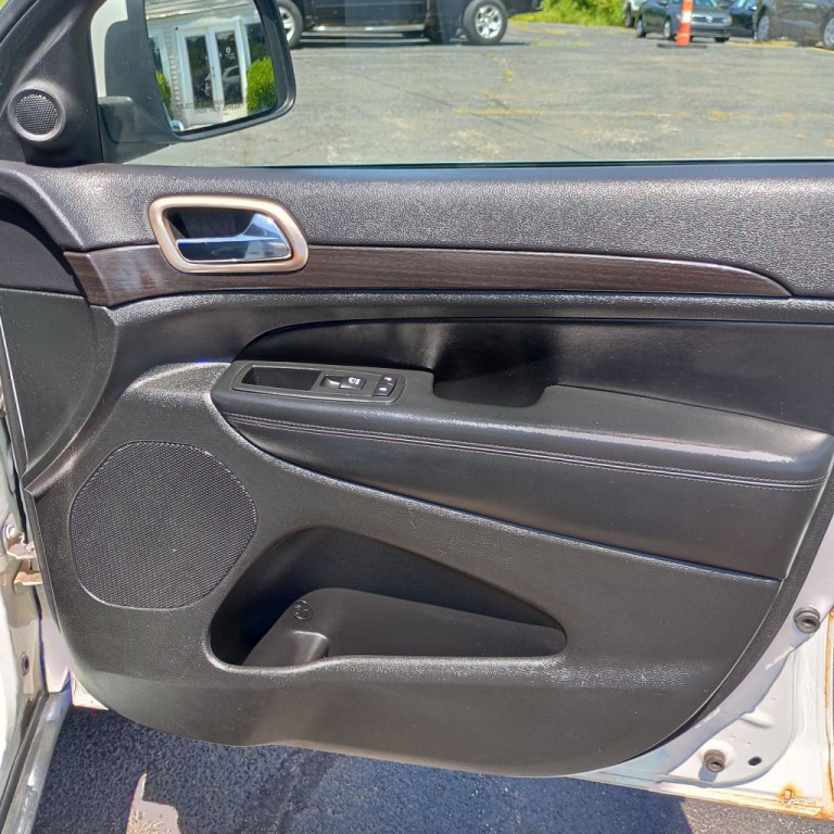 2015 Jeep Grand Cherokee Image 21