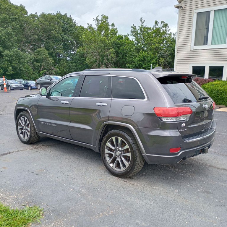 2017 Jeep Grand Cherokee Image 3