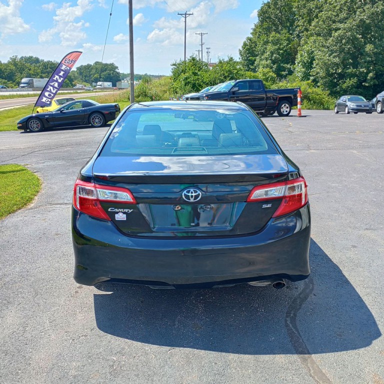2014 Toyota Camry Image 4