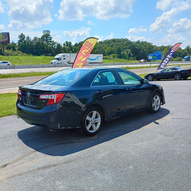 2014 Toyota Camry Image 5