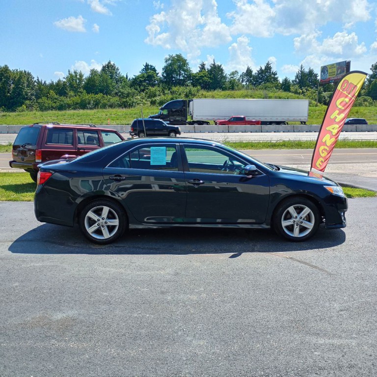 2014 Toyota Camry Image 6