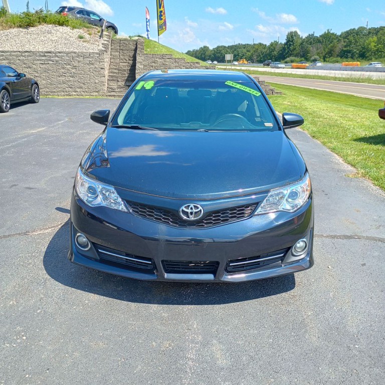 2014 Toyota Camry Image 8