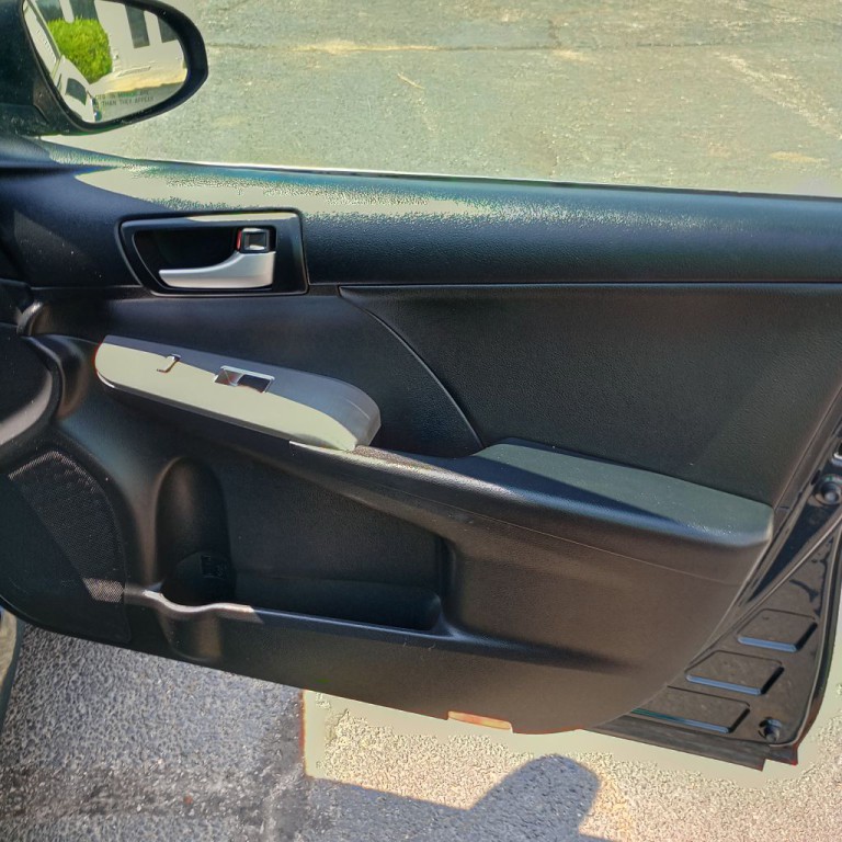 2014 Toyota Camry Image 21
