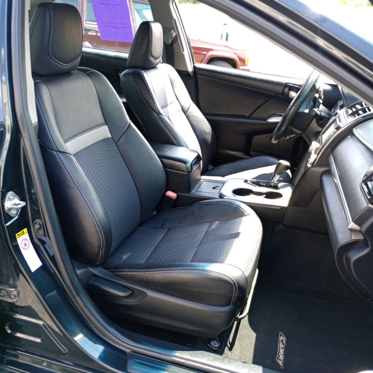 2014 Toyota Camry Image 22