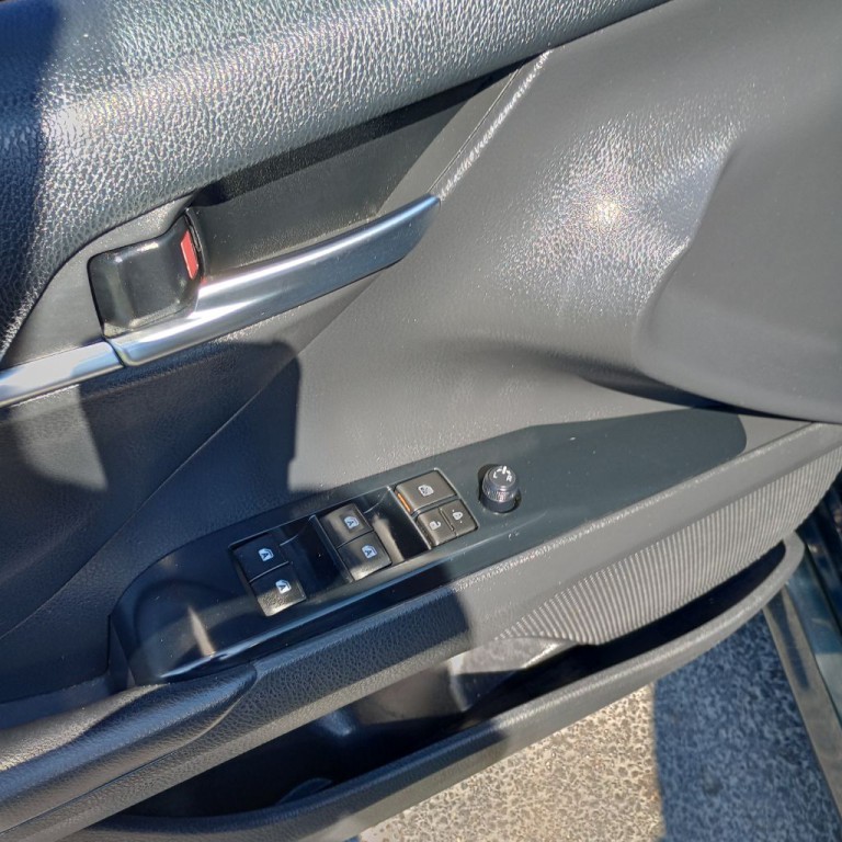 2018 Toyota Camry Image 10