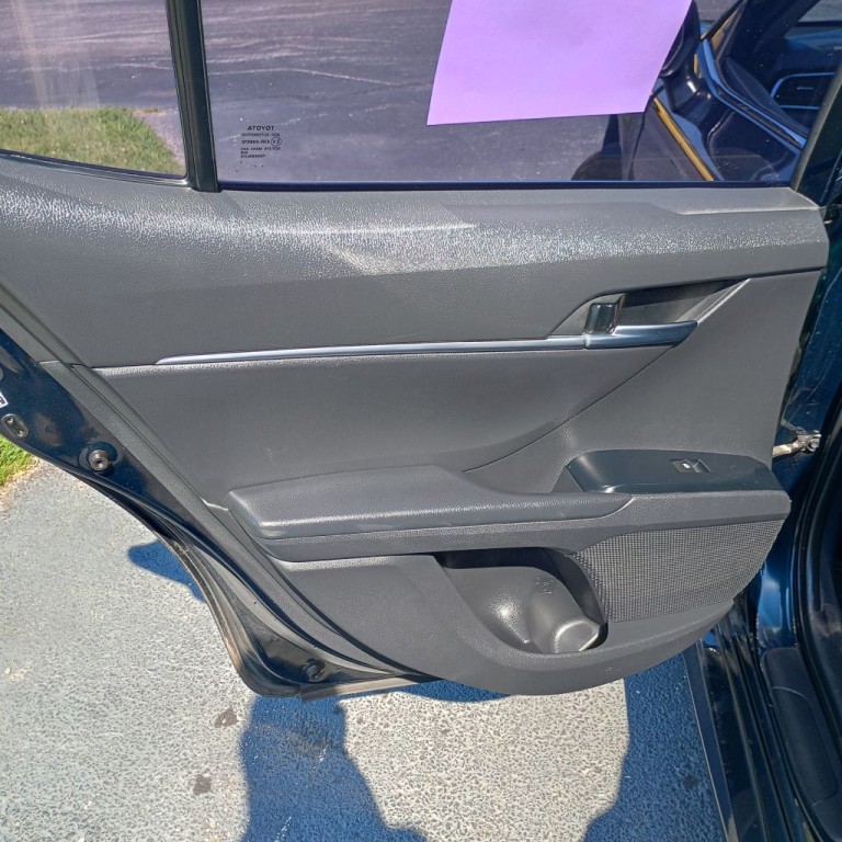 2018 Toyota Camry Image 14