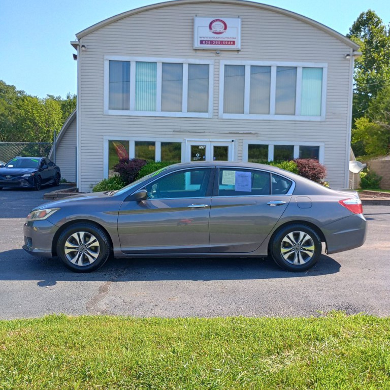 2015 Honda Accord Image 2