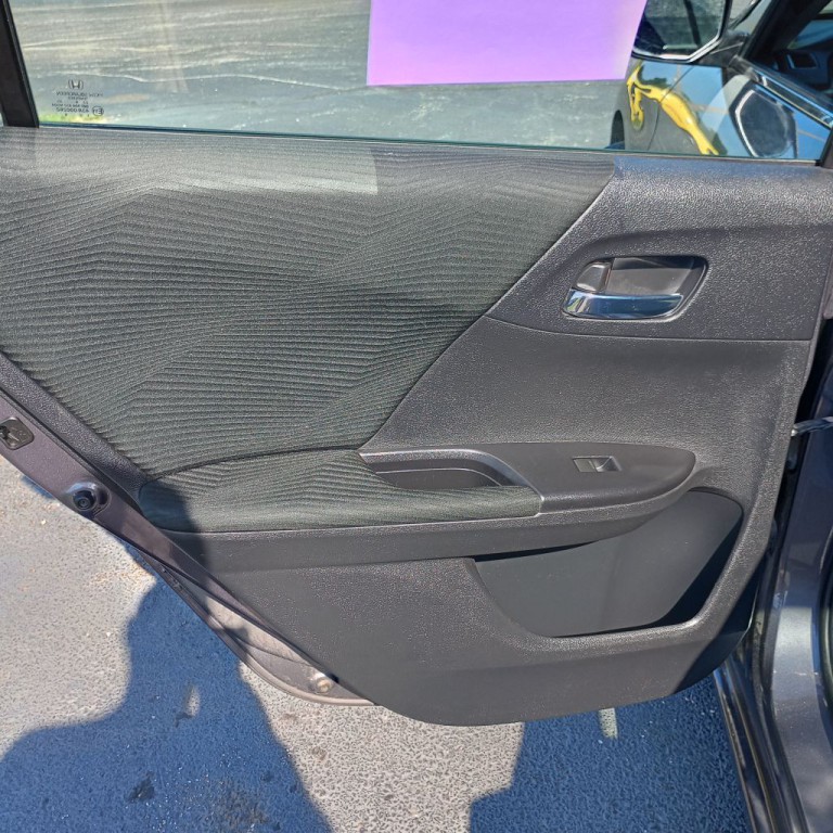 2015 Honda Accord Image 15