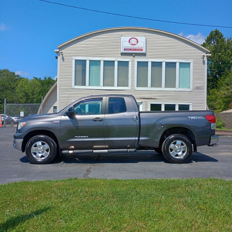 2011 Toyota Tundra Image 2