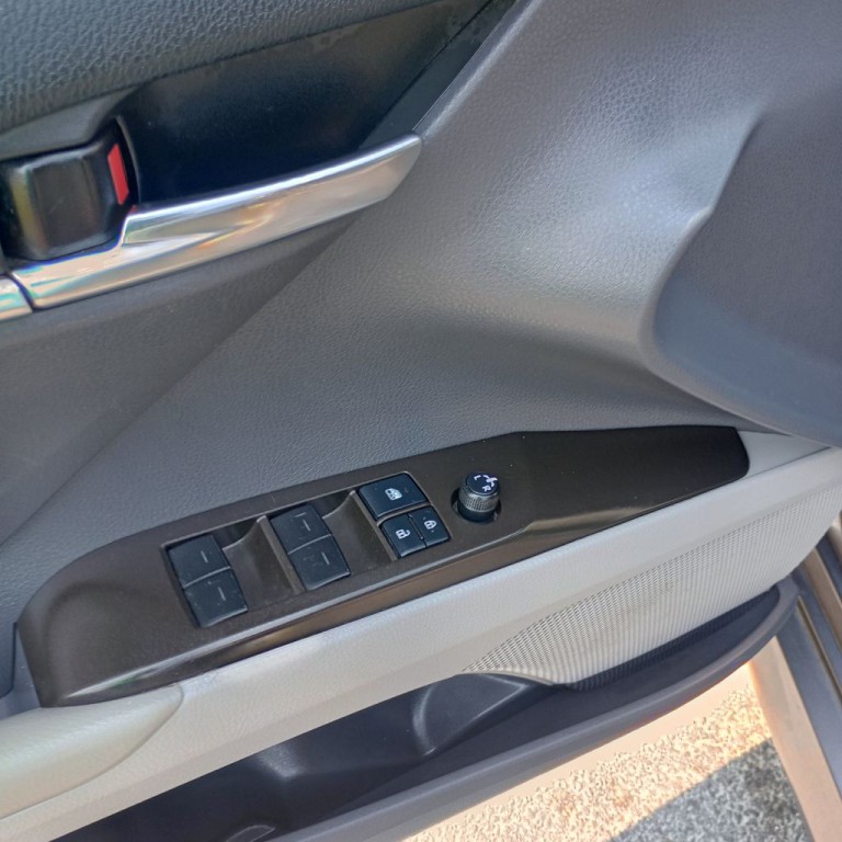 2021 Toyota Camry Image 12