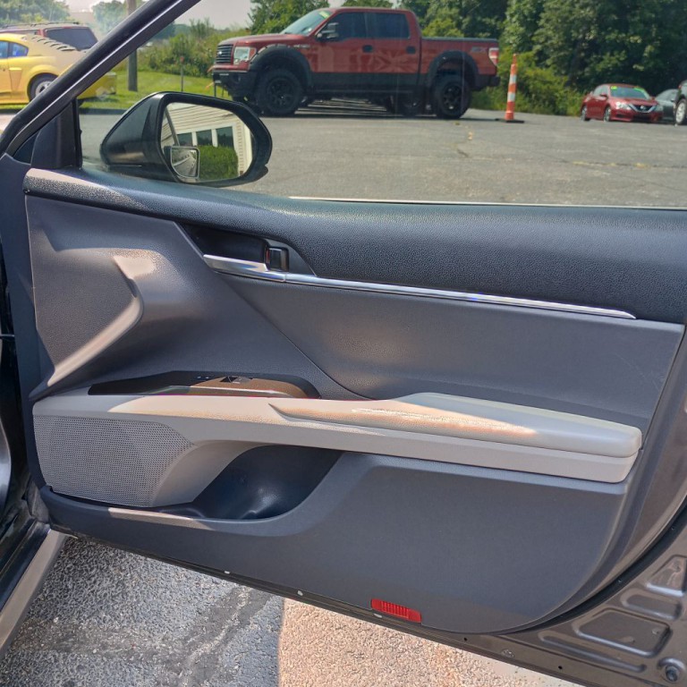 2021 Toyota Camry Image 21